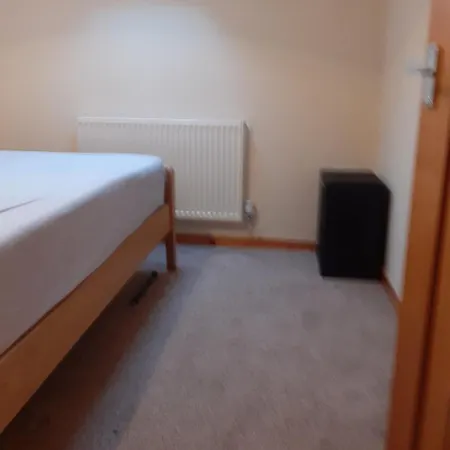 New House For Your Consideration In Hébergement de vacances Workington